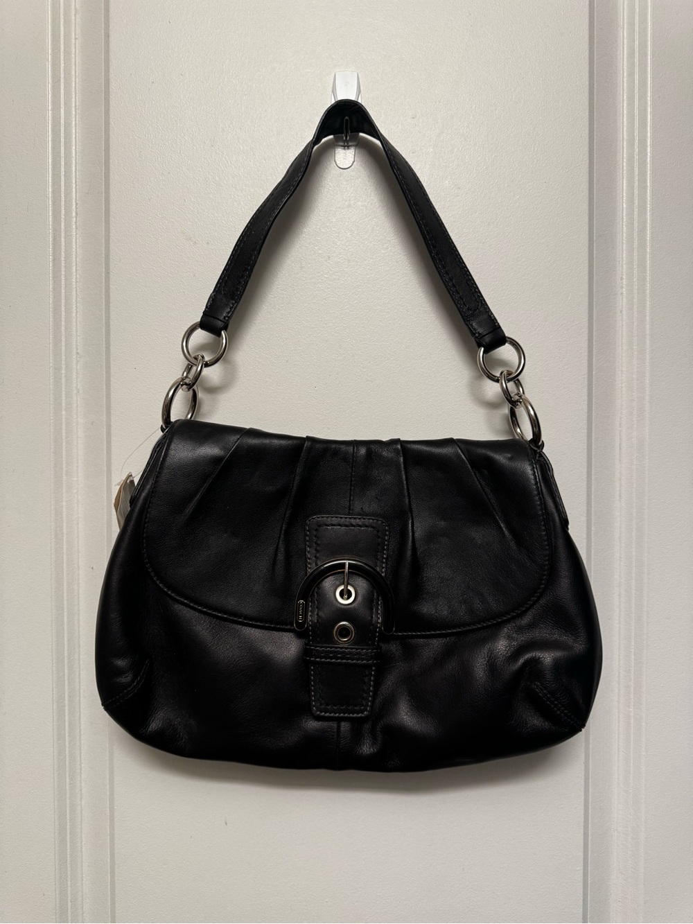 Classic Vintage Y2K Coach Black Leather SoHo Hobo Shoulder Bag w/ Buckle Accent